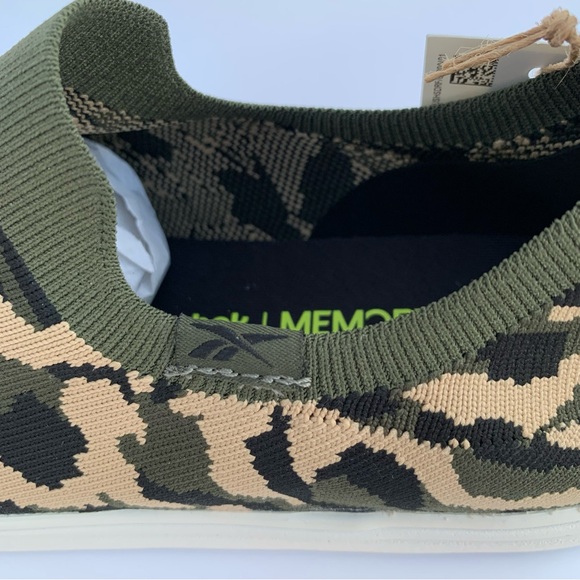 Reebok Onlux Slip On Women’s walking Marche Shoes Sz 10 Stucco Army Green Black - Picture 3 of 15